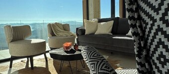 Montini’s House – Cozy Mountain Hideaway with Jacuzzi