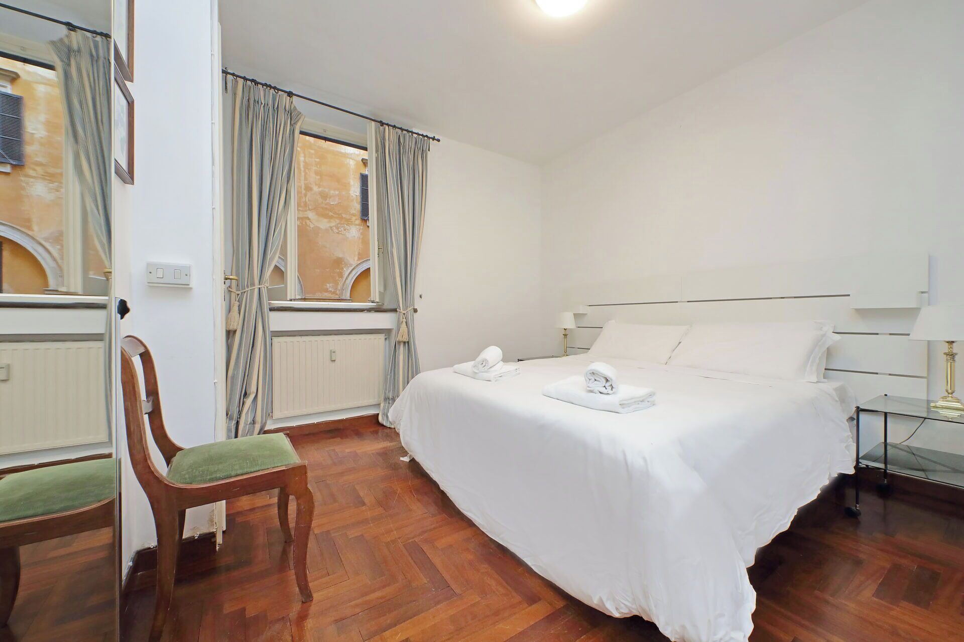 Fer et planche à repasser, Wi-Fi, draps fournis