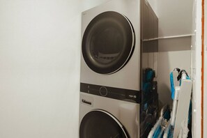 Interior - NEW 1-Min Walk to Beach 8-Bed 2 Villas 2 Pools (Noord)