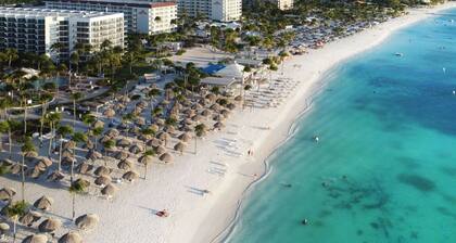 NEW 1-Min Walk to Beach 8-Bed 2 Villas 2 Pools