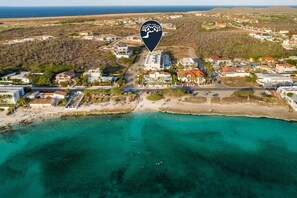 Beach nearby - NEW 1-Min Walk to Beach 8-Bed 2 Villas 2 Pools (Noord)