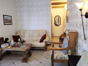 Exclusive Room | Individually decorated, iron/ironing board, free WiFi, bed sheets - REZIDENCE ZÁMEČEK - BOUTIQUE HOTEL (Františkovy Lázně)