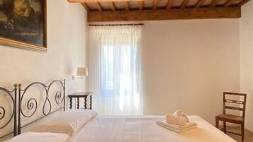 Apartment, Kitchen, Garden View | Free WiFi