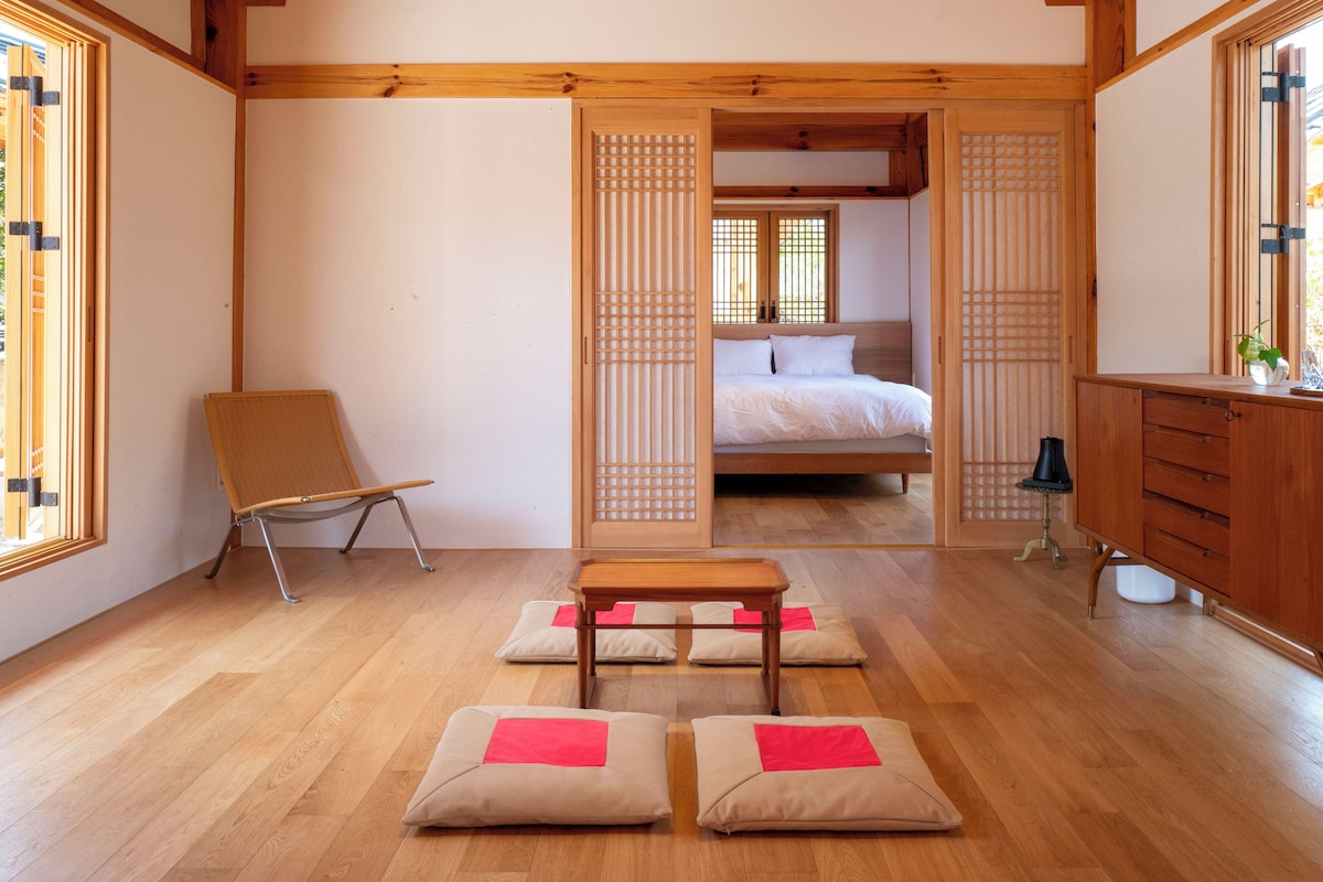 Chambre Double ou avec lits jumeaux, vue cour intérieure