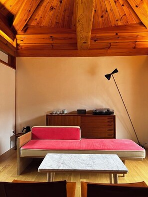 Classic Double Room, 1 Queen Bed, Private Bathroom, Courtyard View | Living area | Printers - Soyeonjae hanokstay (Gyeongju)