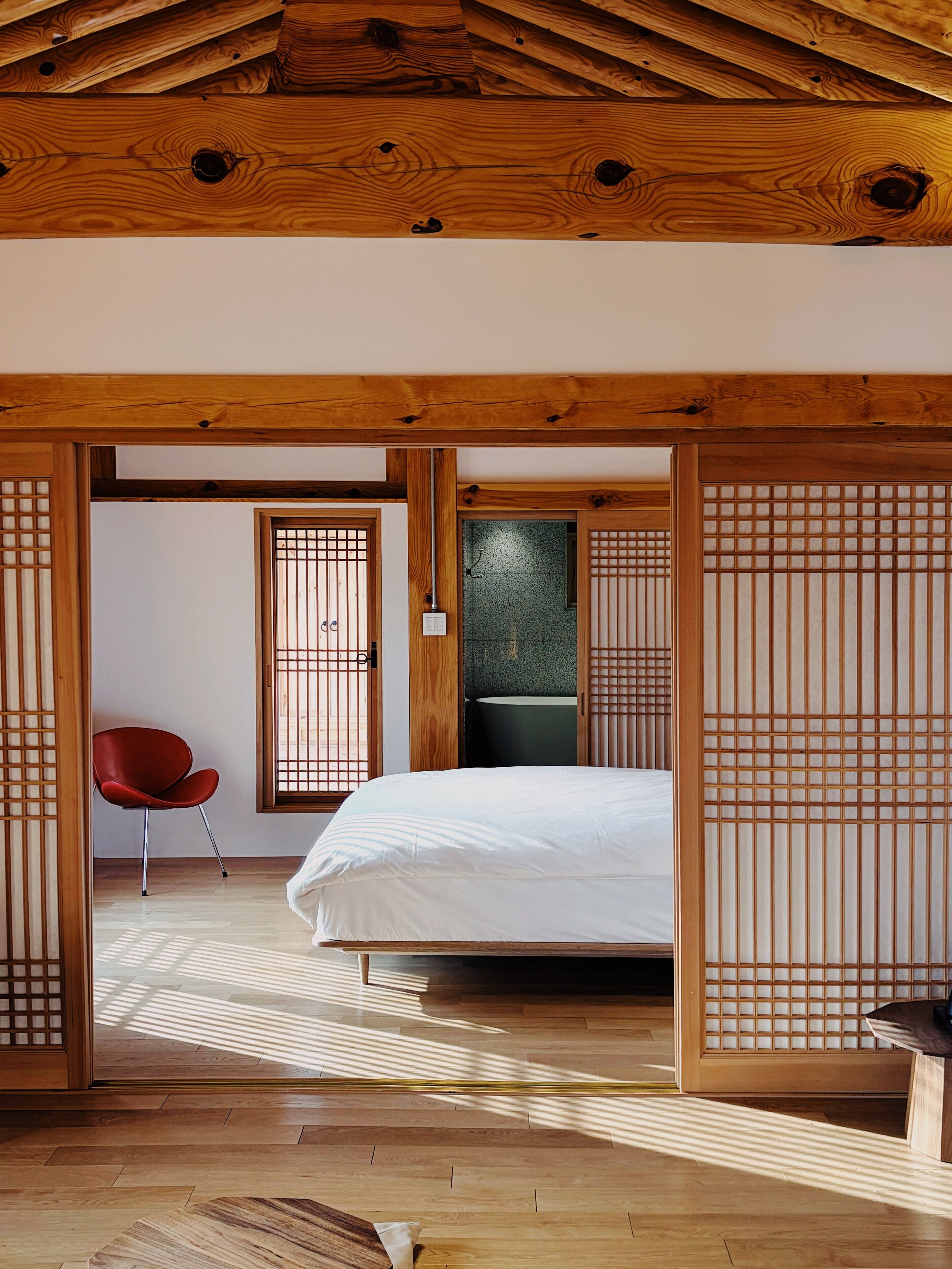 Dubbelrum - 1 kingsize-säng - privat badrum - utsikt mot innergården | Gratis wi-fi