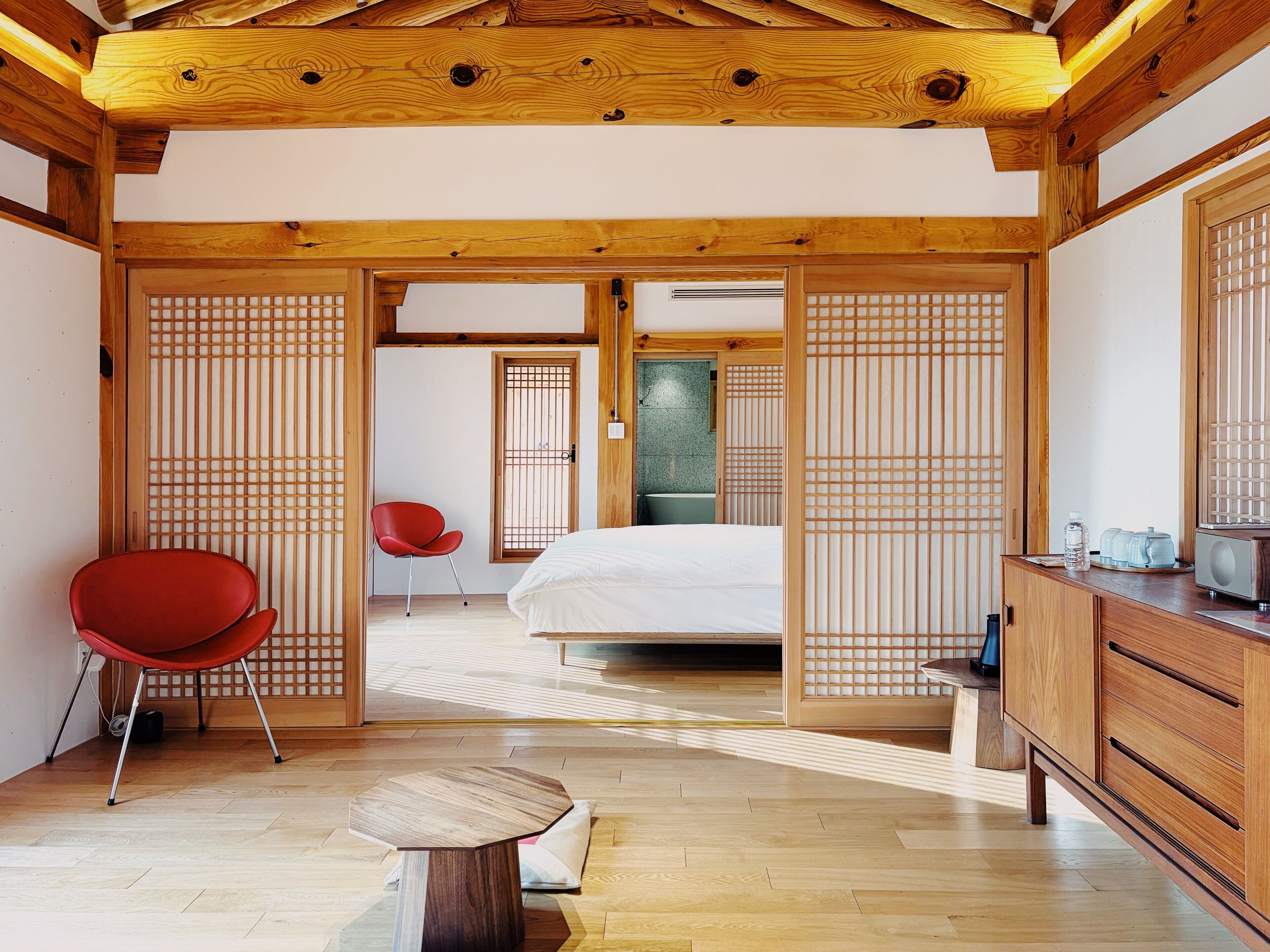 双人房, 1 张特大床, 私人浴室, 庭院景观 | 免费 WiFi