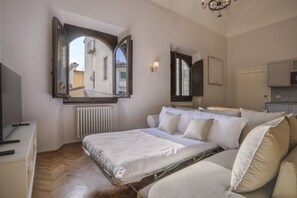 Room - Palazzo Galli Tassi Collection - Loft 2 + Loft 3 (Florence)
