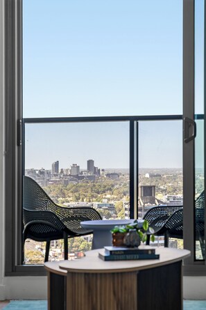 Interior - Marco Prestige | City Views | Pool, Gym & Sauna (Southbank)