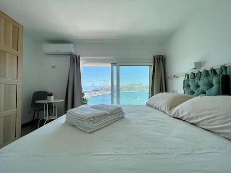 Eos Sea View Apartment