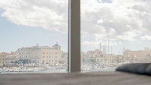 Toetasjesleilighet, 2 soverom, sjøutsikt | Innvendig