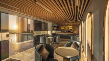 Poolside bar