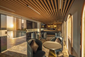 Poolside bar