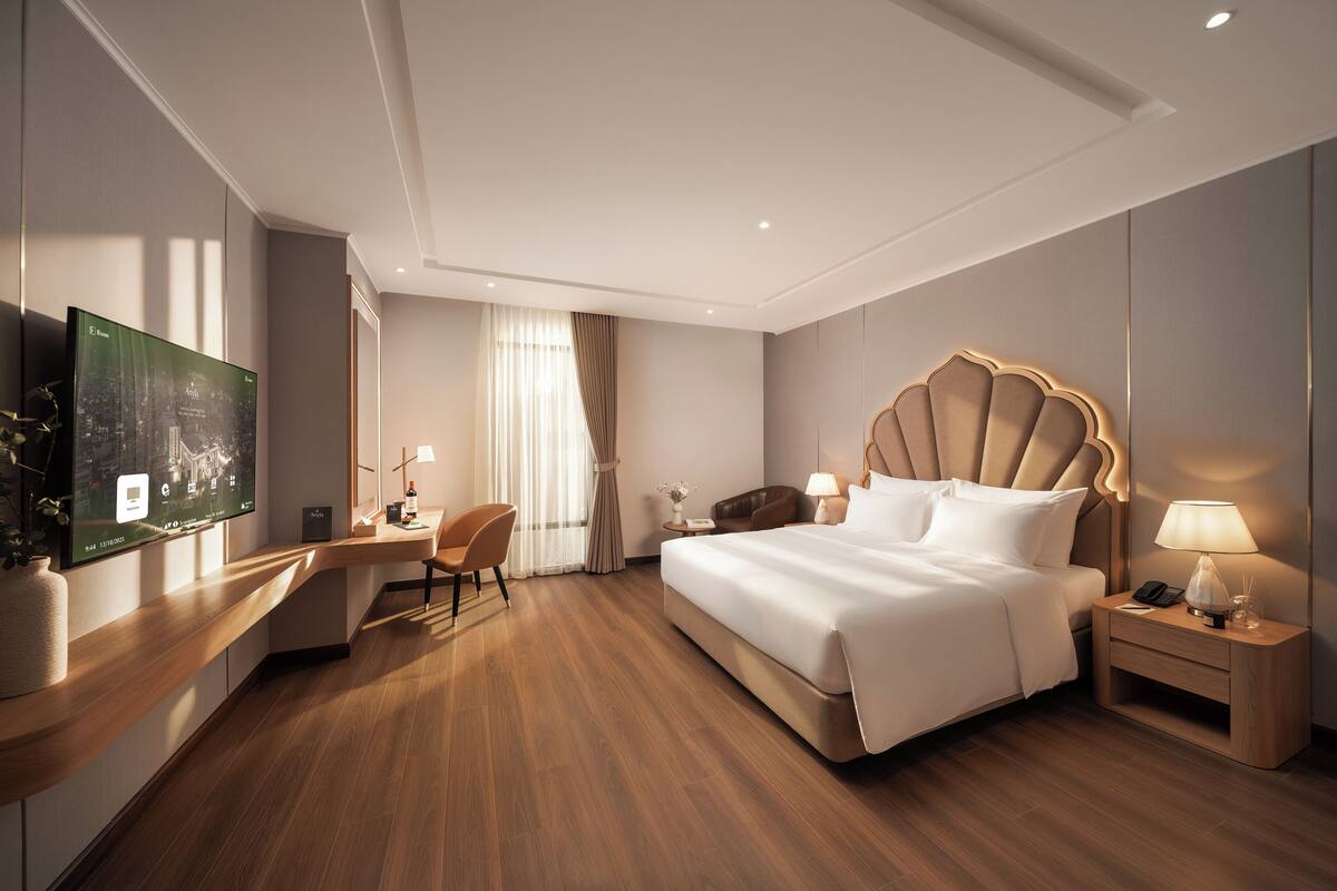 Deluxe Double Room | In-room safe, free WiFi