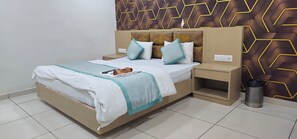 Deluxe Double Room, City View | Laptop workspace, iron/ironing board, free WiFi - Hotel Nest View In (Ahmedabad)