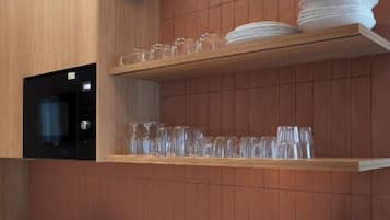 Superior-Apartment | Eigene Küche | Kühlschrank, Mikrowelle, Ofen, Herdplatte