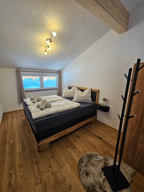 2 bedrooms, WiFi, bed sheets - Your Grubgut Getaway – Vacation with Mountain Views (Taxenbach)