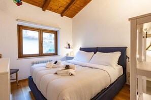 Iron/ironing board, travel cot - Pigneto Hideout by Rentbeat (Roma)