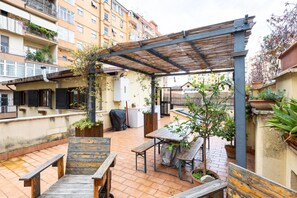 Outdoor dining - Pigneto Hideout by Rentbeat (Roma)