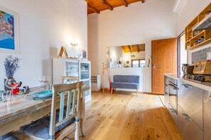 Interior - Pigneto Hideout by Rentbeat (Roma)