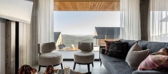 Montini’s House – Peaceful Retreat atop Mount Ochodzita