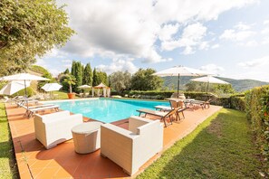 Pool - Farmhouse 'Borgo Dolci Colline-Loggia' (Castiglion Fiorentino)