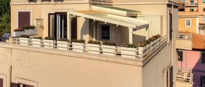 Exterior - Vanessa's Terrace - Vanessa's Terrace - View of St. Peter's (Roma)