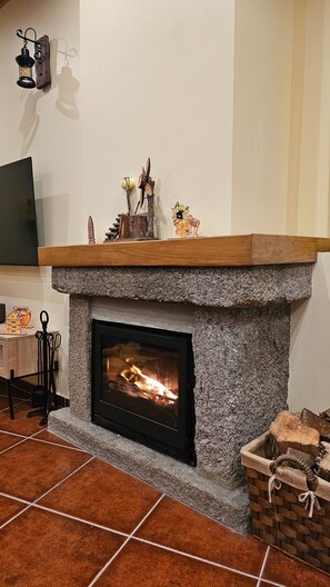Interior - Casa do Mel – Retreat in Serra da Estrela (Sabugueiro)