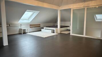 Strykejern/-brett, wi-fi og sengetøy