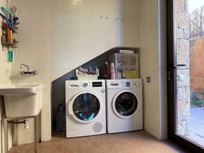 Interior - Luxury Seafront Villa • Infinity Pool - Walk to Beach (Tarragona)