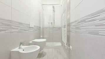 Apartment, 1 Schlafzimmer | Badezimmer