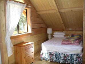 Room - Log Cabin Rental with a Riverfront Balcony near Lake San Cristobal, Colorado (Lake City)