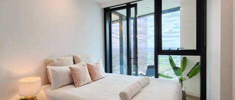 Iron/ironing board, WiFi