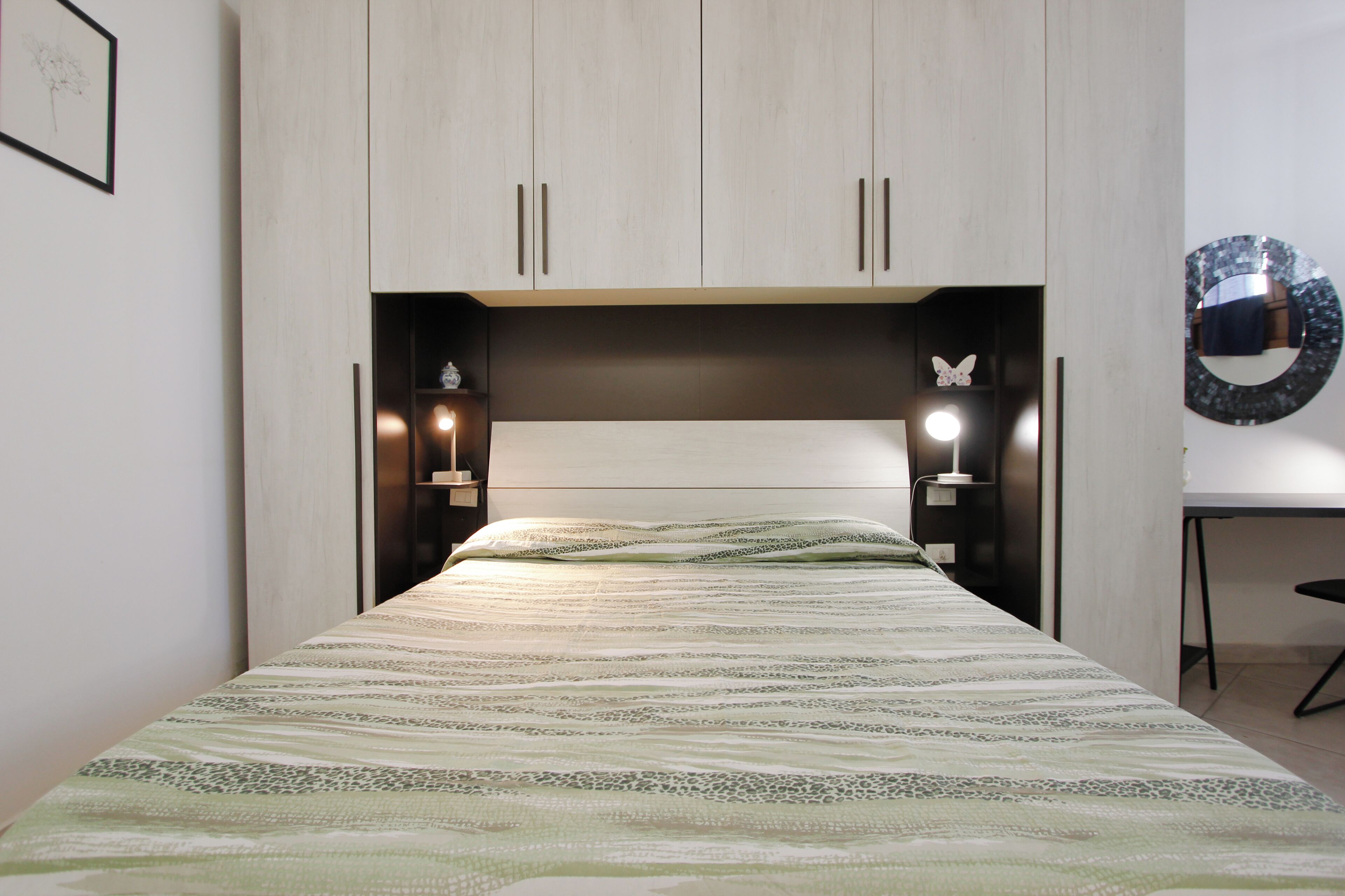 Apartamento | Cortinas blackout, ferros/tábuas de passar roupa, Wi-Fi de cortesia
