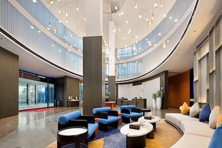 Lobby. Hampton by Hilton