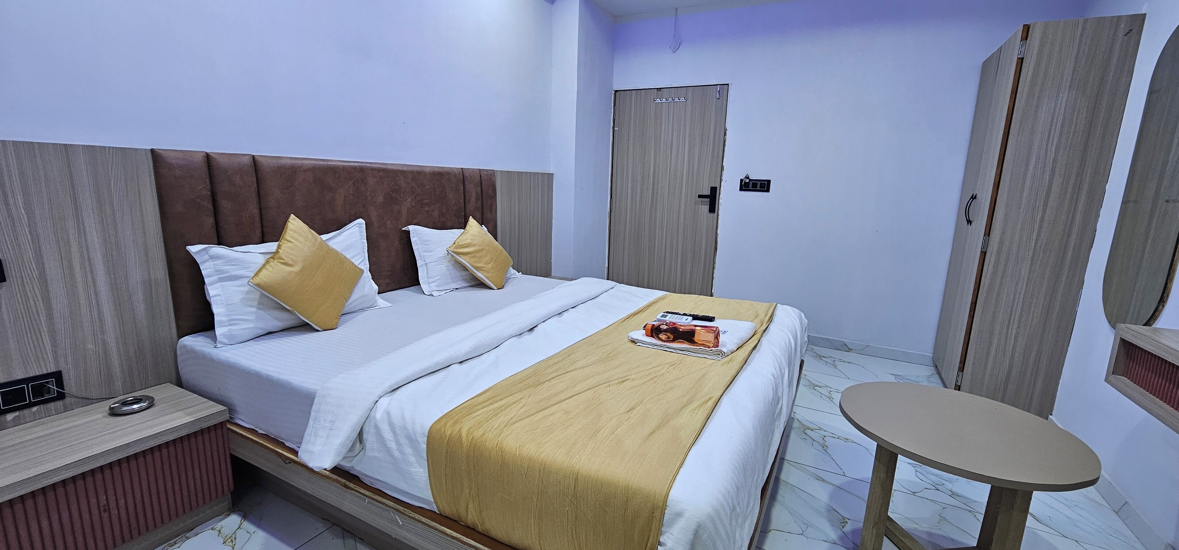 Deluxe Double Room, City View