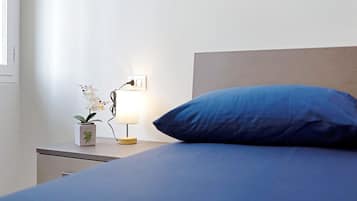 StrykjÀrn/strykbrÀda, wi-fi och sÀngklÀder