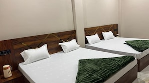 Classic Double Room - Hotel Shri Kaila Devi (Ujjain)