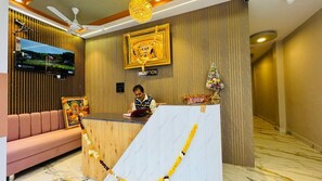 Lobby - Hotel Shri Kaila Devi (Ujjain)