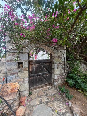 Exterior detail - Zeytin Evi (Datca)
