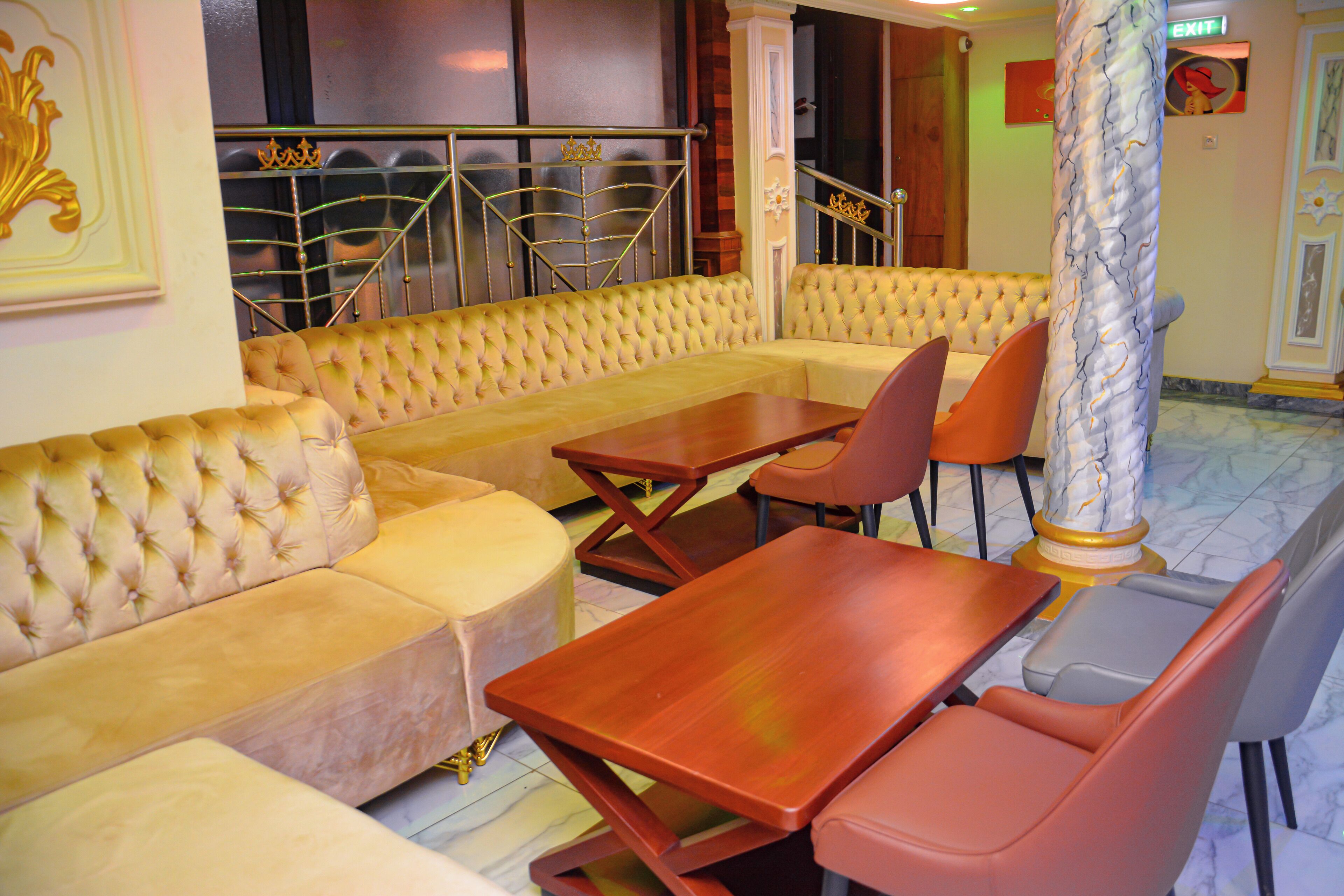 المنشأة من الداخل