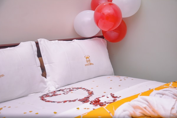 Superior Suite, City View | Desk, laptop workspace, free WiFi