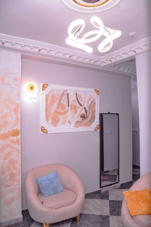 Suíte superior, vista para a cidade | Parte interna