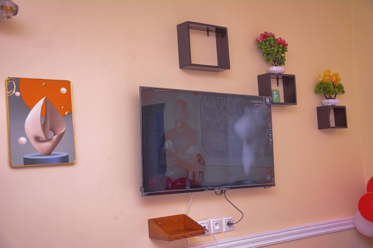 Deluxe Double Room, City View | Desk, laptop workspace, free WiFi