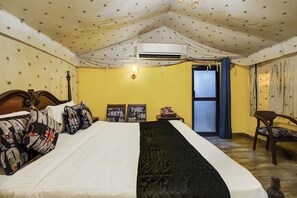 Casa de campo Confort, vista al jardín | Escritorio, espacio para trabajar con laptop y wifi gratis 