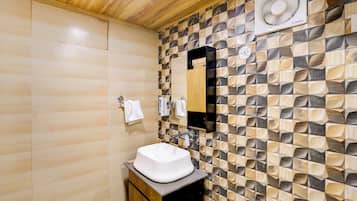 Comfort Cottage, Garden View | Bathroom