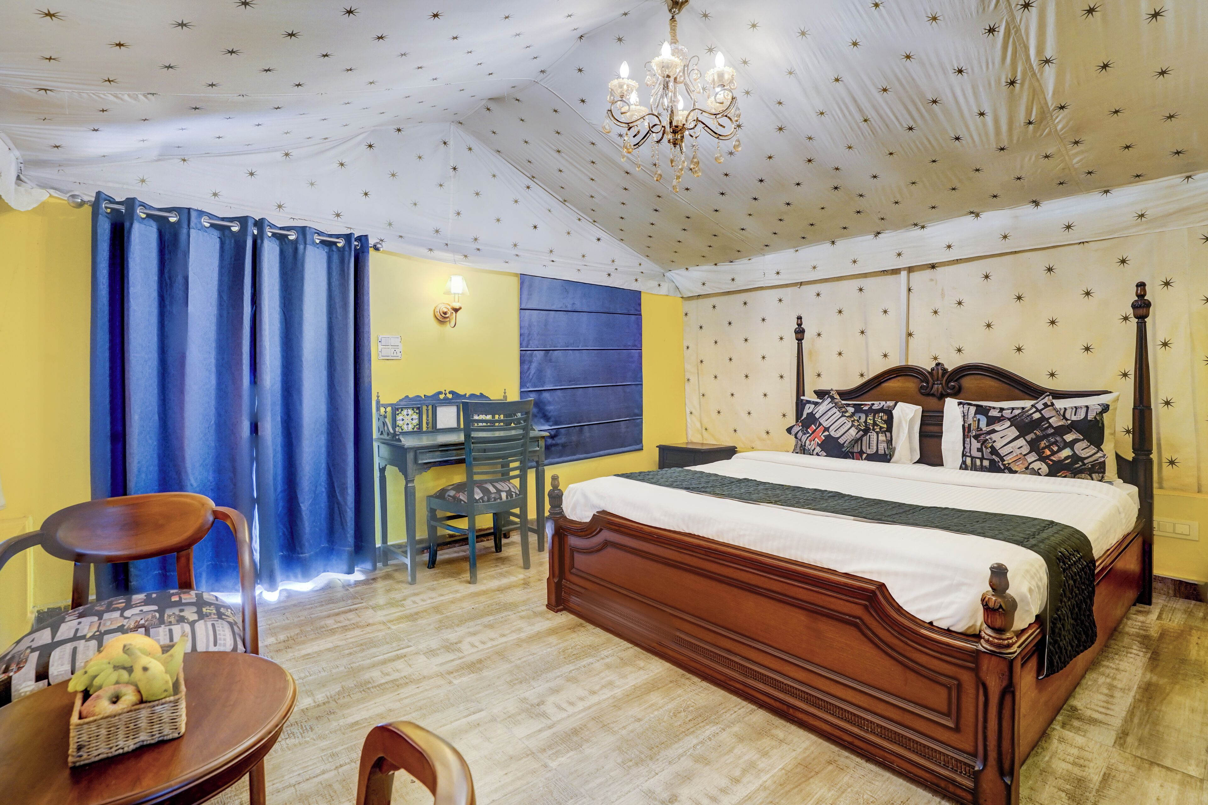 Comfort Cottage, Garden View | Desk, laptop workspace, free WiFi