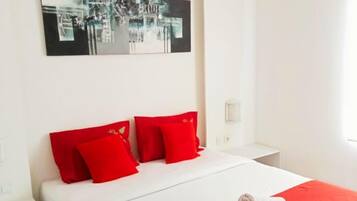 Kahden hengen deluxe-huone, kaupunkinÀköala | Ilmainen Wi-Fi, vuodevaatteet