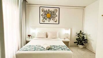 Deluxe Double Room, City View | Free WiFi, bed sheets