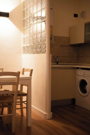 Apartment, 1 Bedroom | Dobi